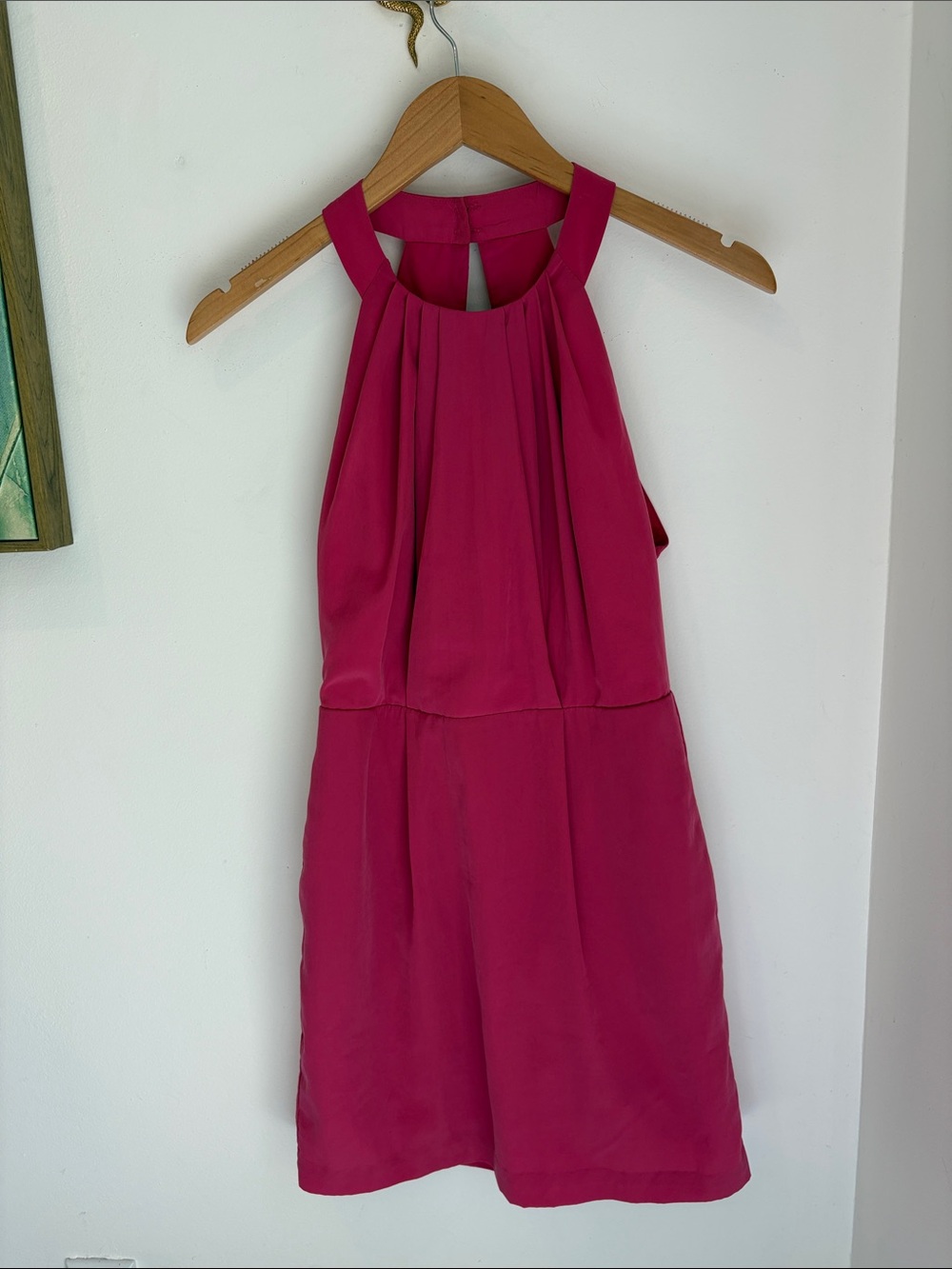 BCBGeneration Dress Pink Tea Rose Pleat Sheath Open Back Fox Button